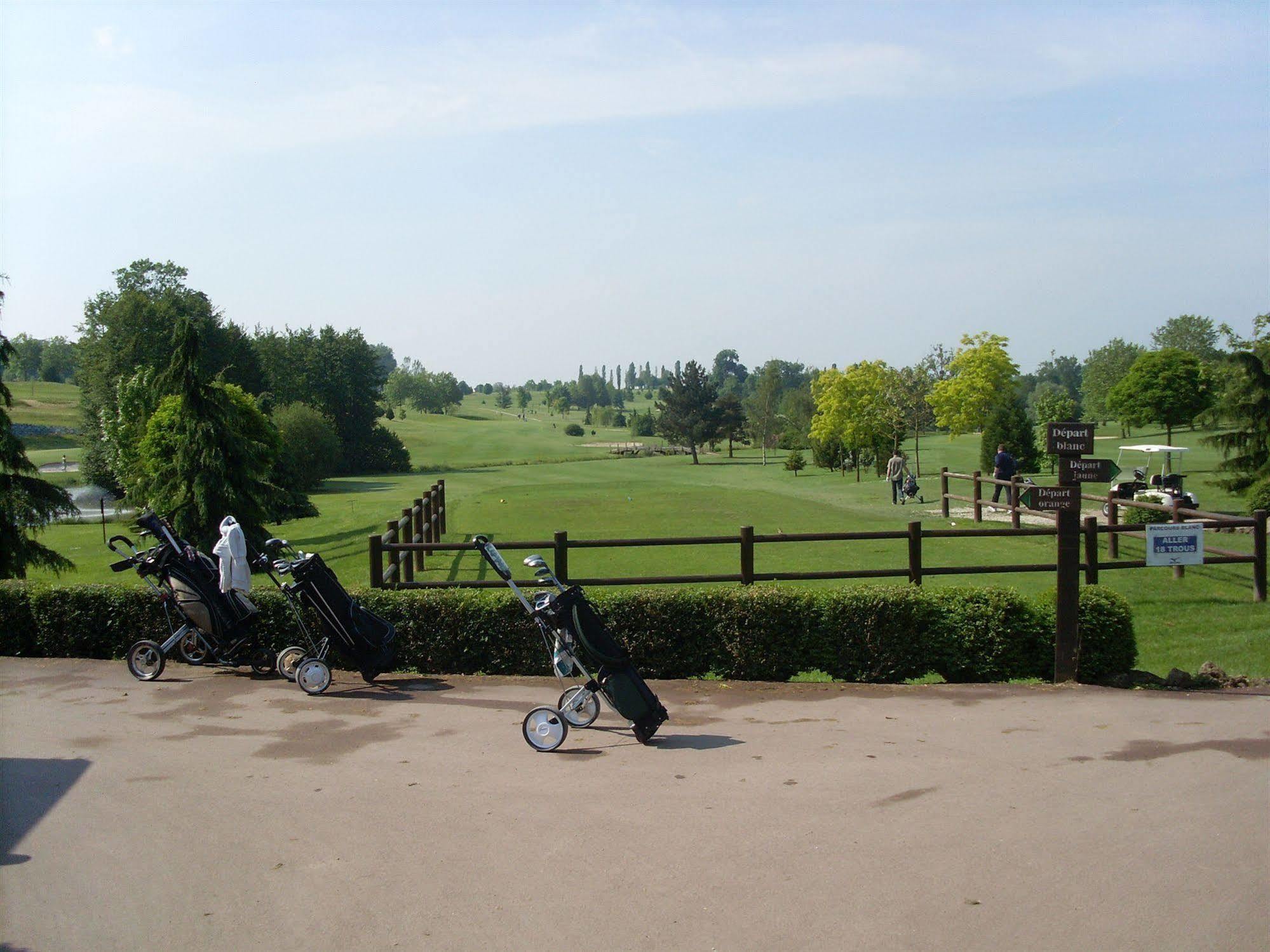Hotel Abbaye Du Golf De Lesigny Εξωτερικό φωτογραφία